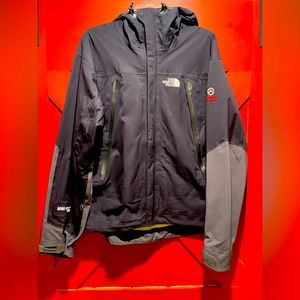 Gore-tex factory second summit series The North Face Jacket. Size medium